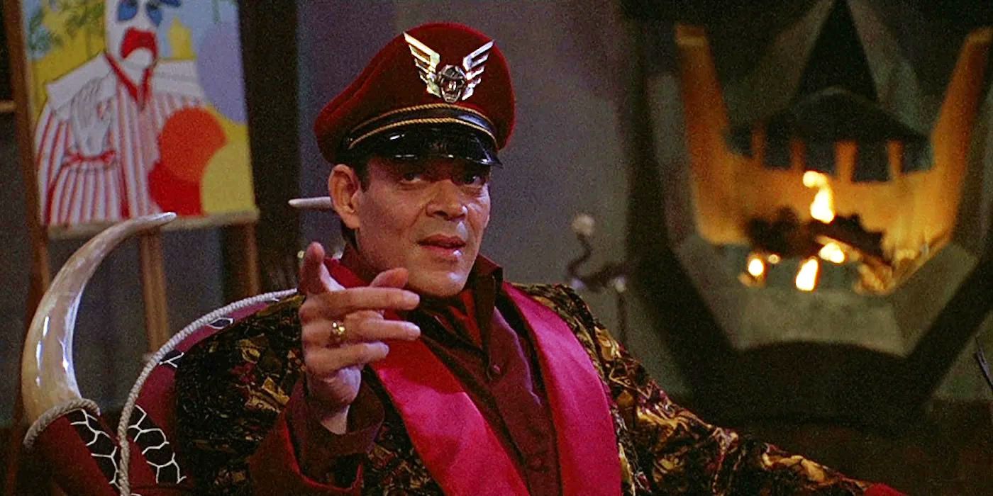 El General M. Bison interpretado por Raul Julia en Street Fighter 1994